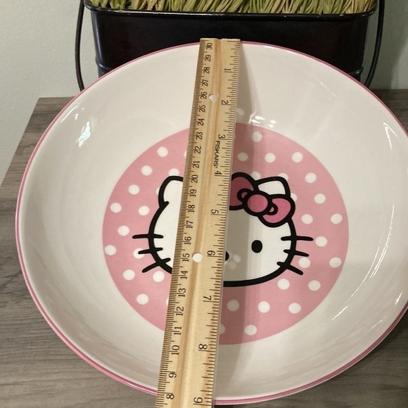 CLEARANCE CLOSE OUT SALE! HELLO KITTY LARGE CERAMIC PASTA BOWL - Picture 4 of 8